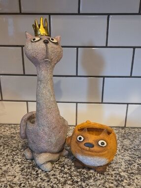 Blob House Whimsical Resin Cat Planter with Crown & Companion Pot